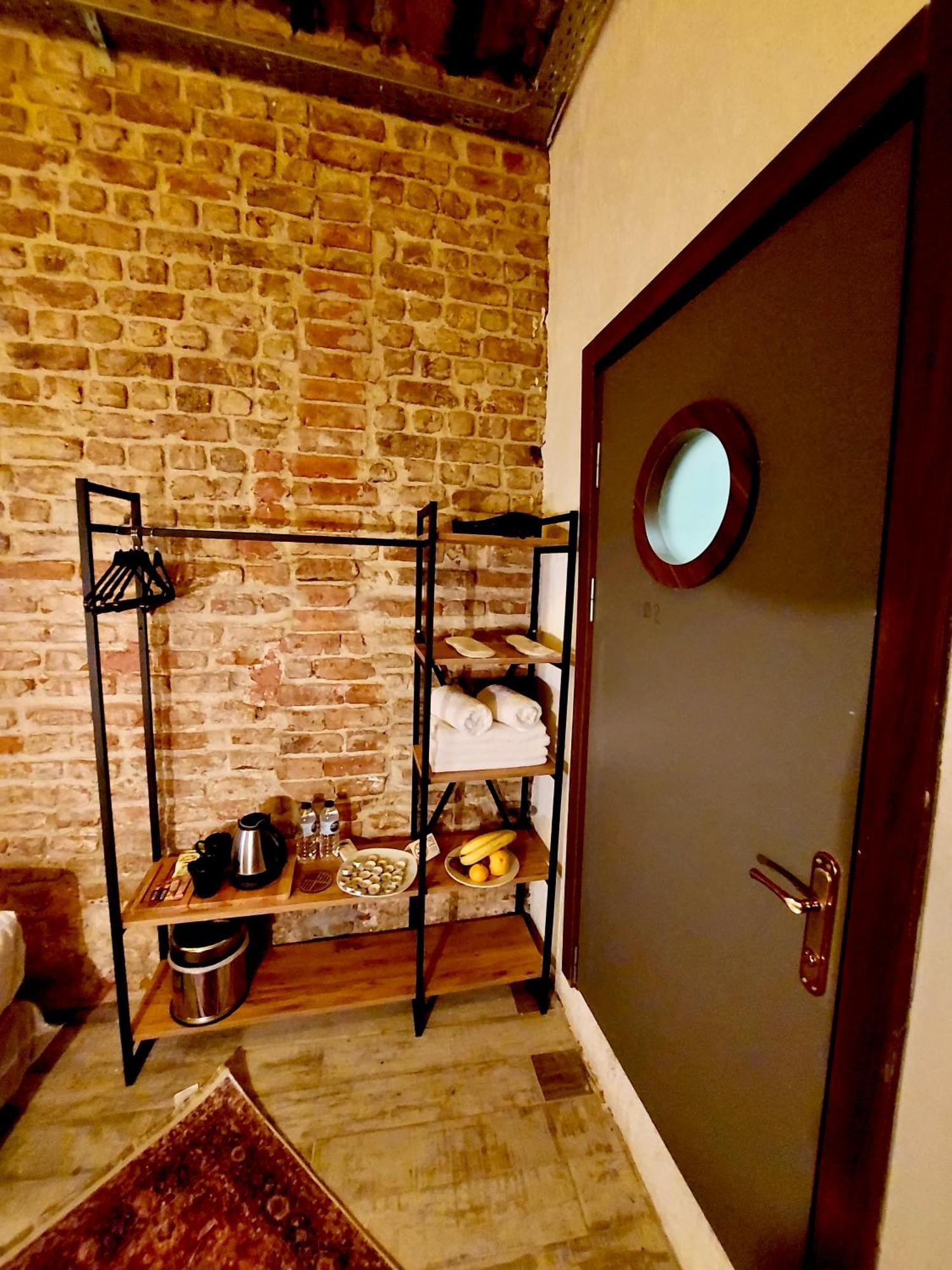 Mates Port Hotel Istanbul Ngoại thất bức ảnh